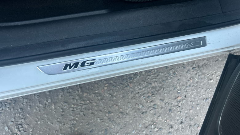 MG Hs 1.5 T-GDI Exclusive 5dr Petrol Hatchback